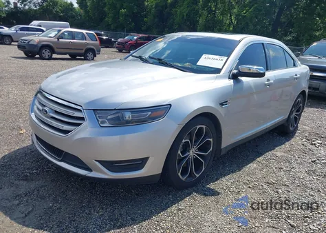 2015 Ford Taurus Limited z USA, uszkodzony, nr VIN 1FAHP2F83FG202733
